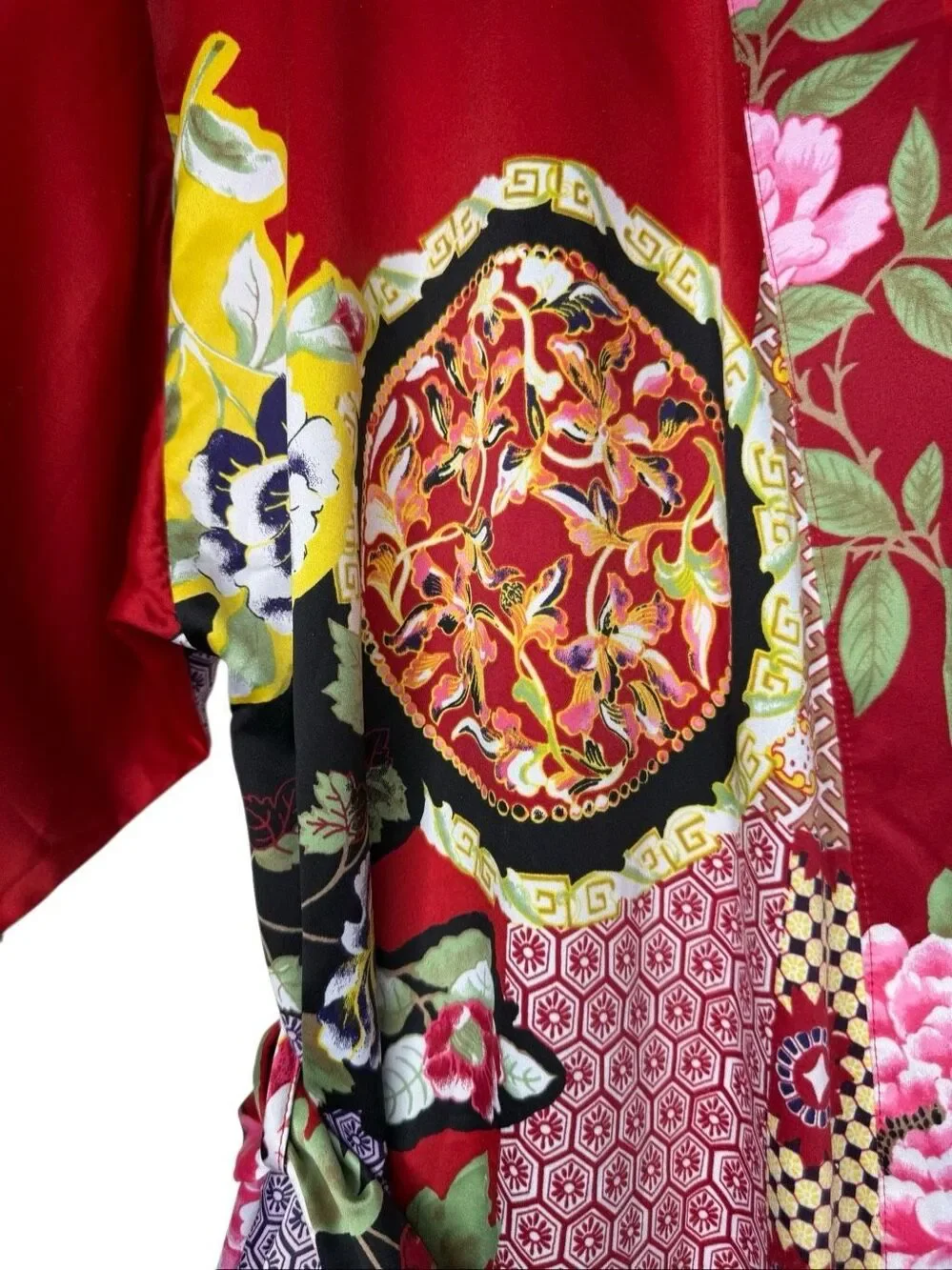 Natori 100% polyester